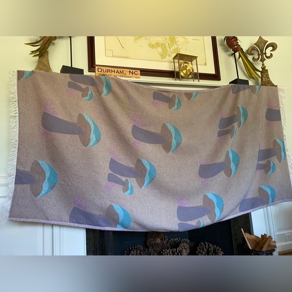 NEW! Mushroom Traveler Blanket Blue Red Reversible FLiPSiDE Earth Teal Gift Shop - Picture 5 of 15